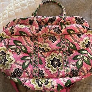 VERA BRADLEY LARGE DUFFEL